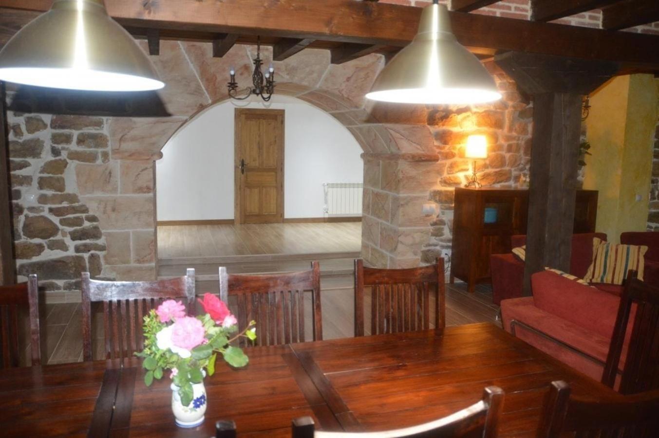 Casa De Pueblo Las Golondrinas De Luena San Miguel de Luena Zewnętrze zdjęcie