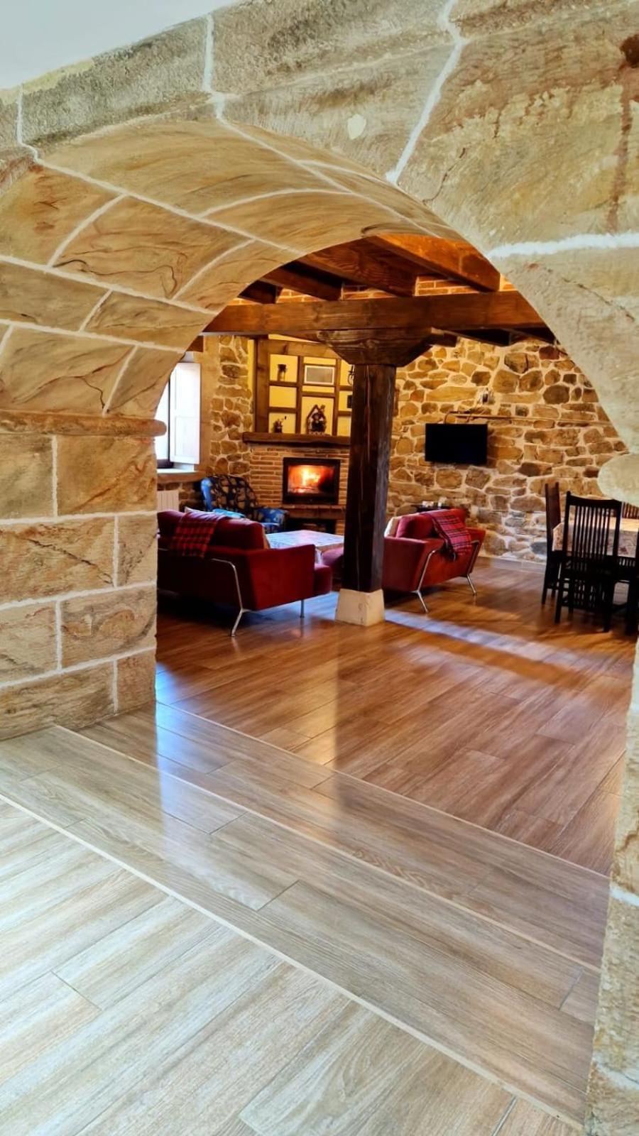Casa De Pueblo Las Golondrinas De Luena San Miguel de Luena Zewnętrze zdjęcie